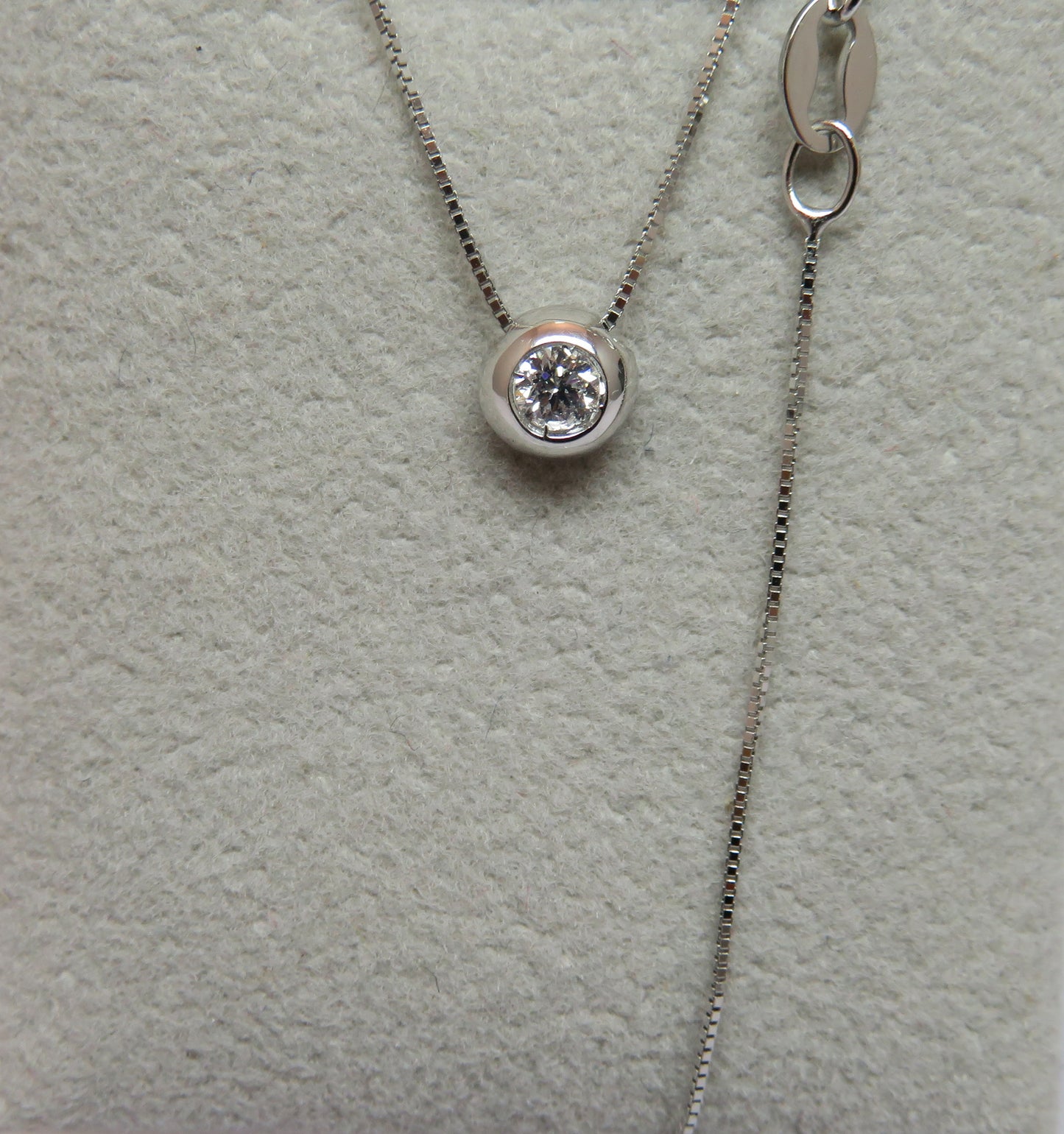 Collana Cipollina con Diamante da 0,10ct