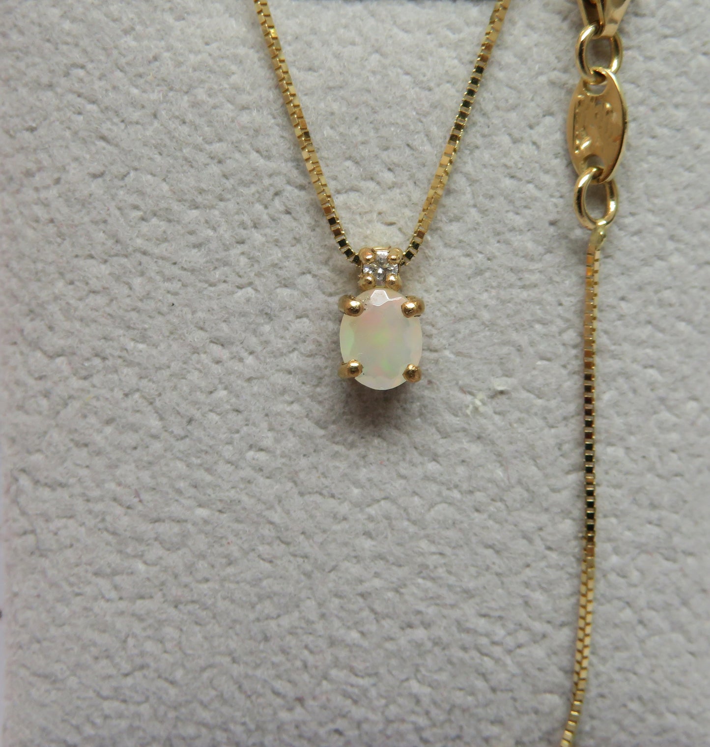 Collana Punto Colore con Opale 5x4