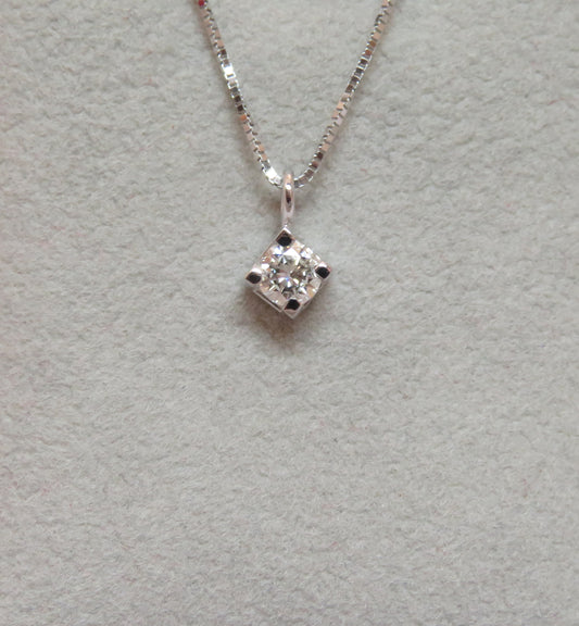 Collana Quadratino con Diamante da 0,18ct